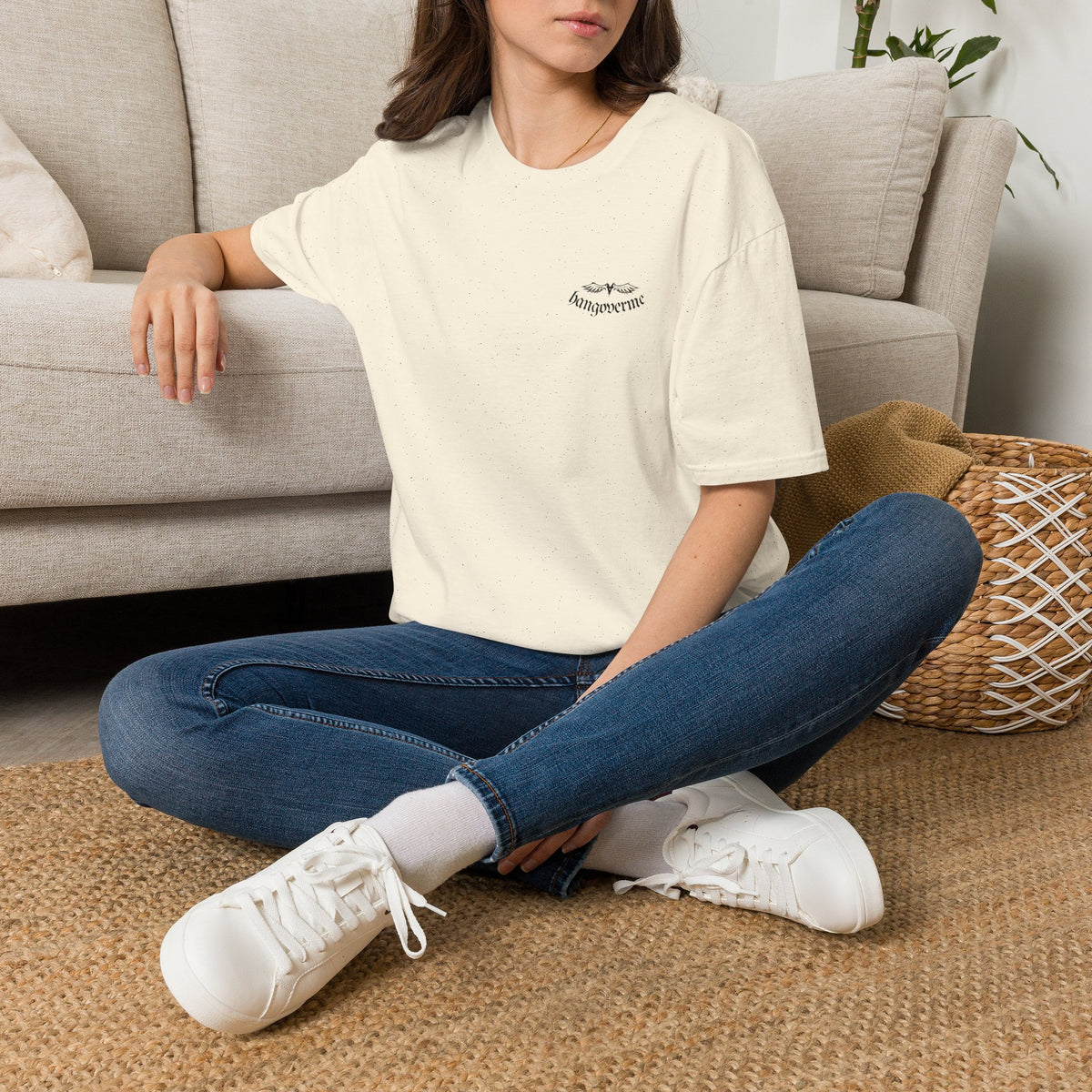 HNGVR. Script T-Shirt