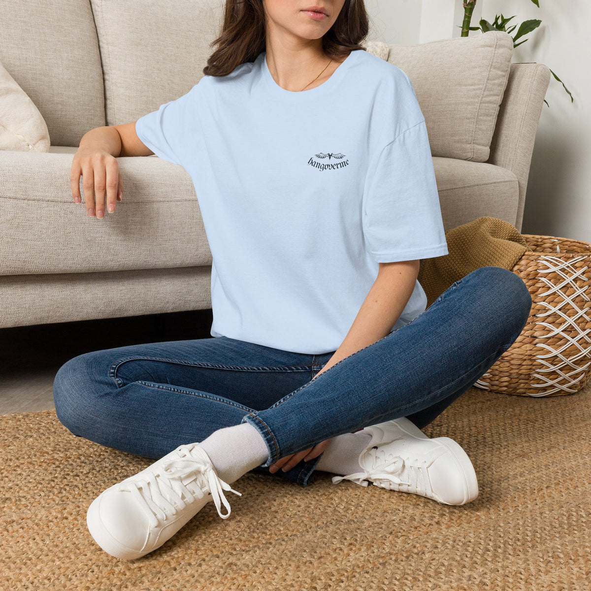 HNGVR. Script T-Shirt